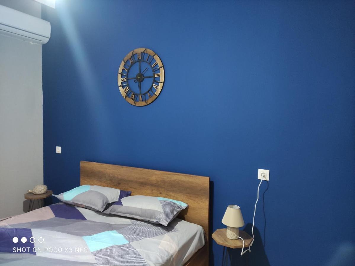 Closer "Egnatia Apartment 3" Thessaloniki Exterior photo