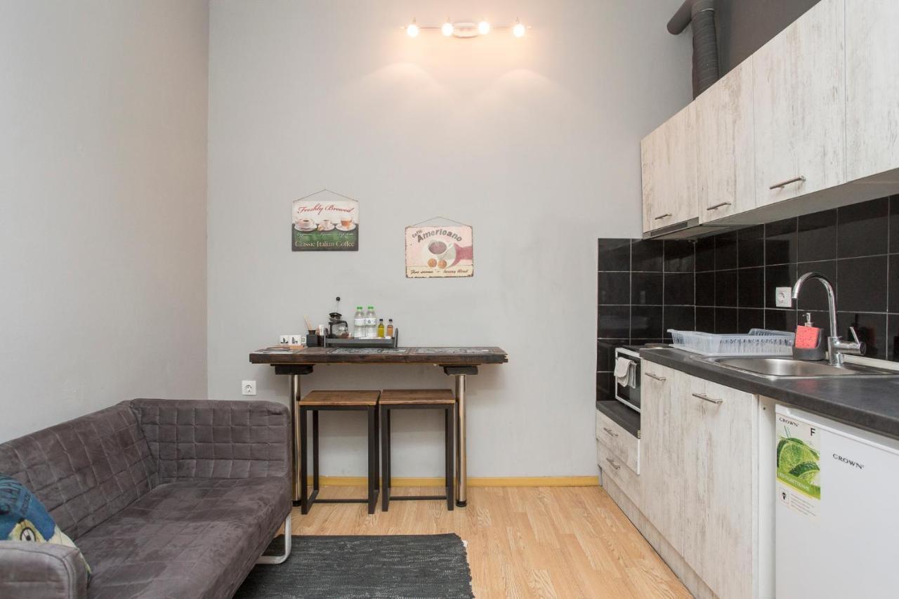 Closer "Egnatia Apartment 3" Thessaloniki Exterior photo